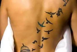 Tatuagem de Pássaros Mistura Simbologia Com Delicadeza