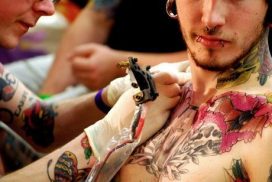 estúdios de tatuagem