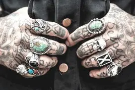 Tatuagens Com Nomes e Desenhos Juntos Se Complementam tatuagens com nomes e desenhos juntos