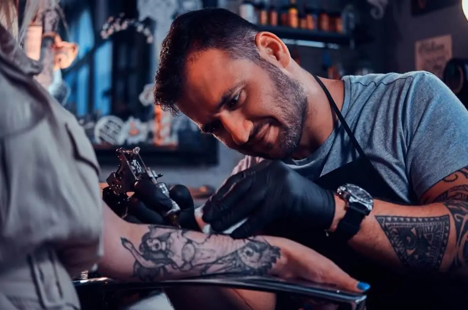 O que significa tatuagem de índia: significado e simbolismo o que significa tatuagem de índia