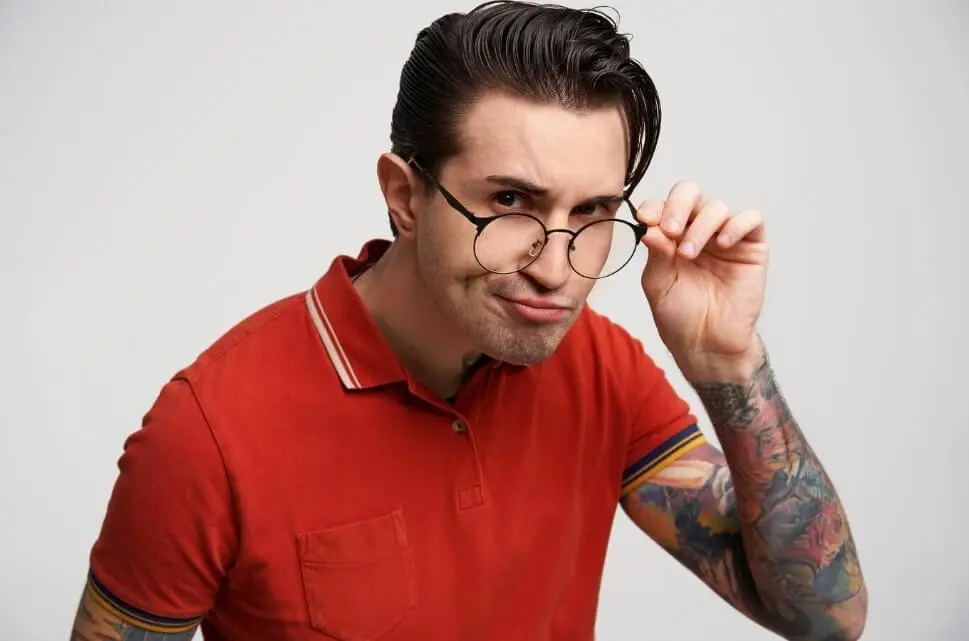 como cuidar da tatuagem na hora de dormir